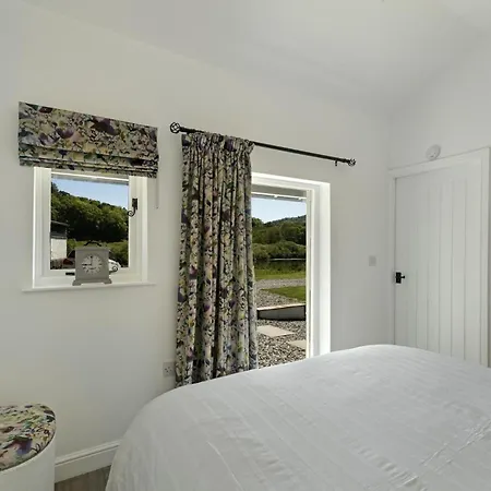 The Dove Cot With The Stables Holiday home *