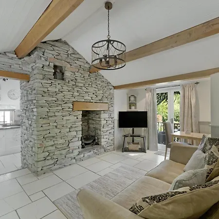 Holiday home The Dove Cot *